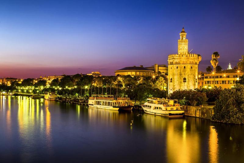 Casa Palacio El Condestable De Sevilla Sevilha Exterior foto